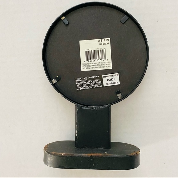 Westbury | Distressed 5”x5” Round Photo Frame NWT - Picture 5 of 5